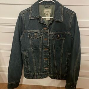 LL Bean Women’s Dark Wash Jean Jacket Size Small